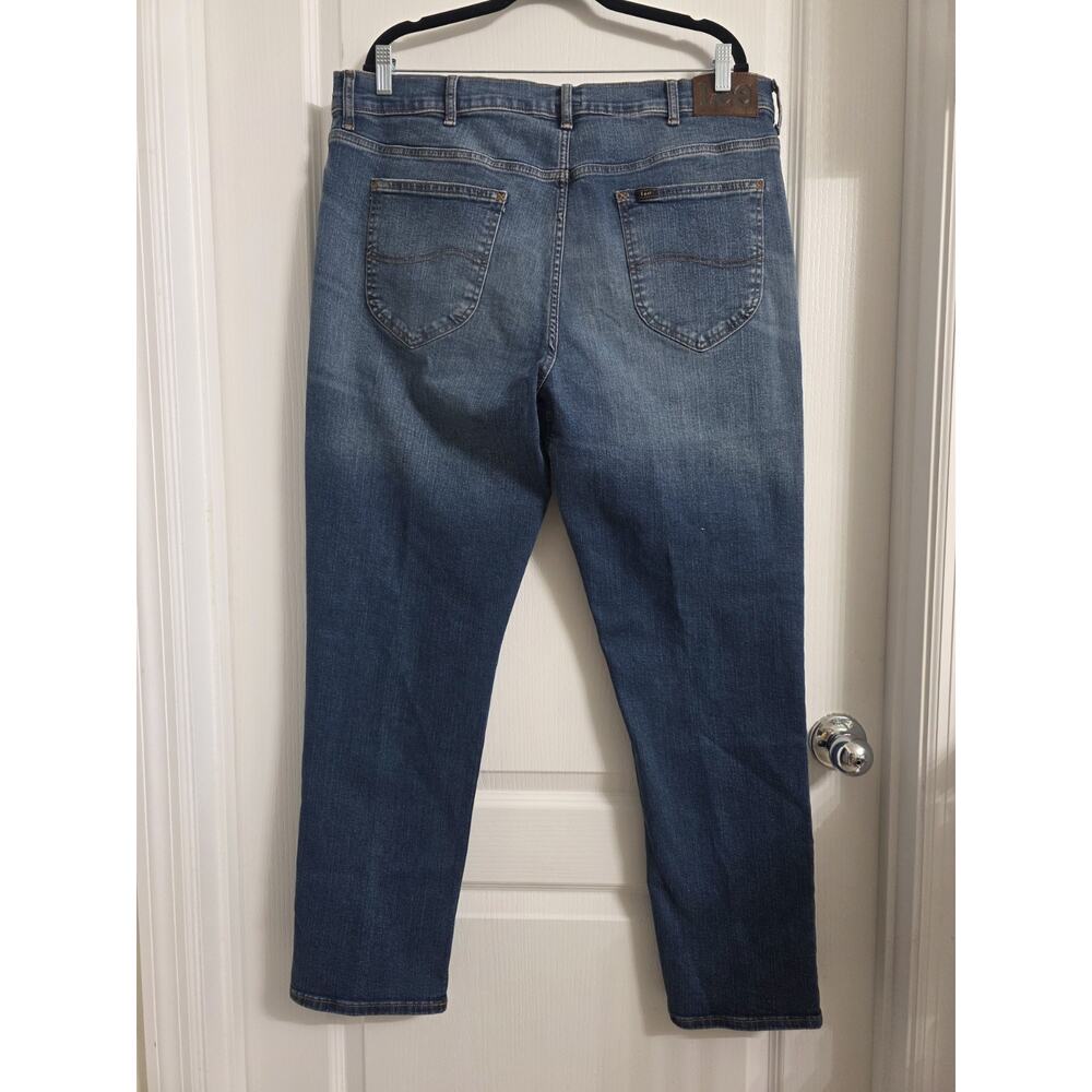 Lee Jeans Mens 40x30 Blue Denim Cotton Blend Straight Leg Casual. B3 - Picture 2 of 4